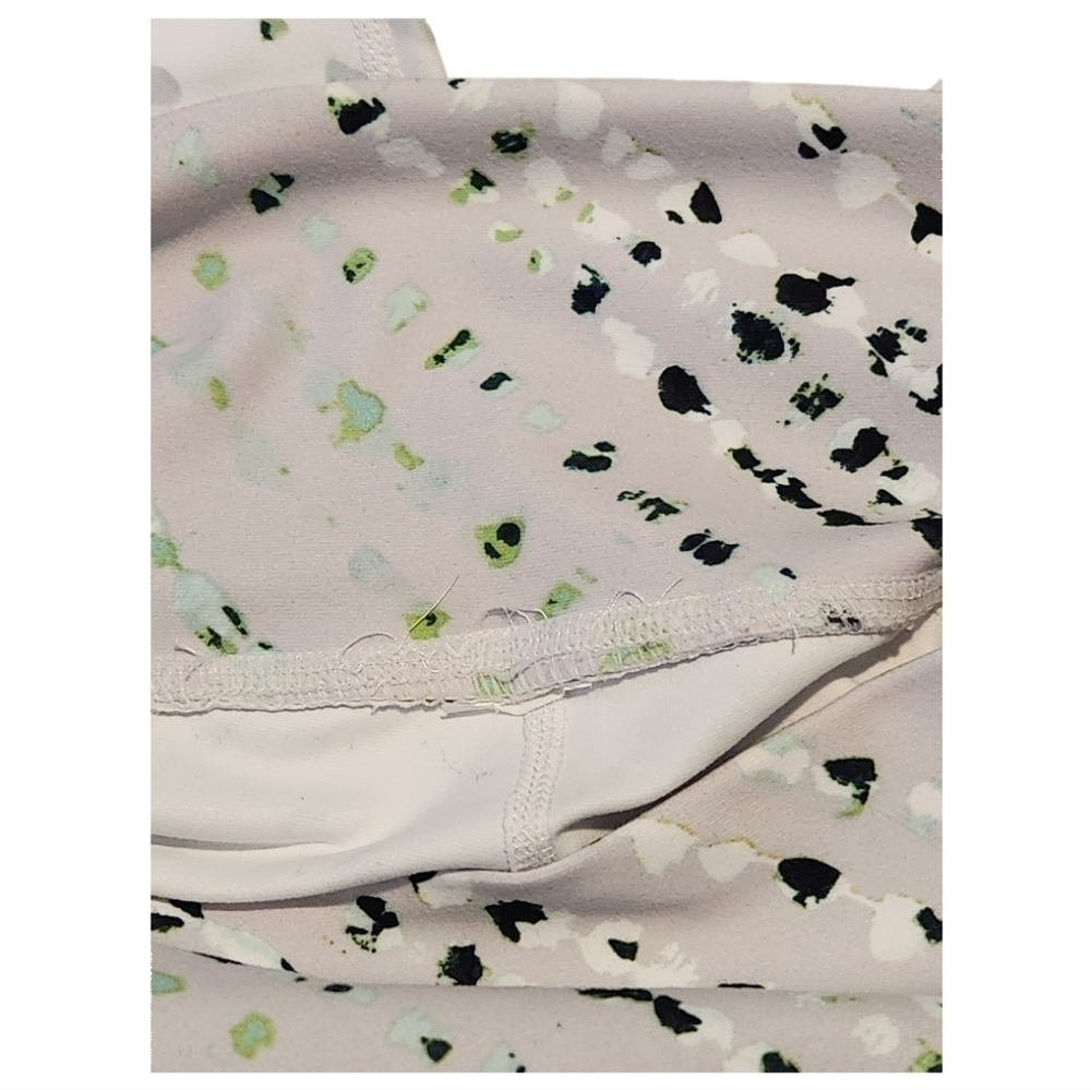 Fabletics High-Waisted Statement PowerHold Legging White Splash Print Medium - Picture 5 of 11